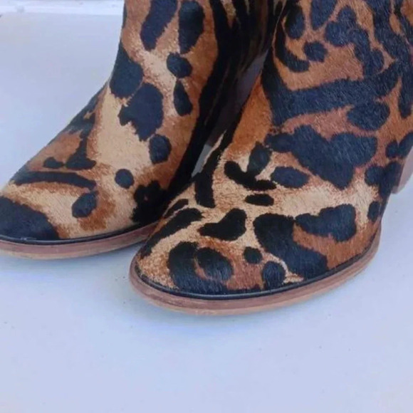 Louise et Cie Thisbe  Zeopard/Piccola Leather Booties size 7.5 - Picture 6 of 8